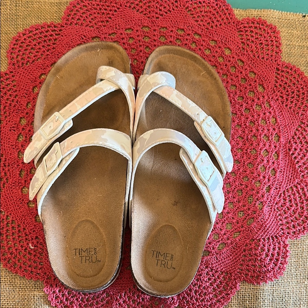 EUC Time and Tru White Sandals with Adjustable Straps